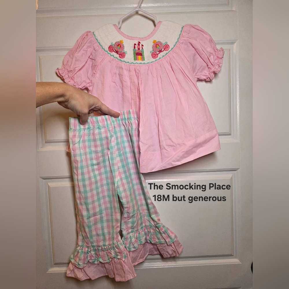Smocked Cinderella Castle & Carriage 2pc Set